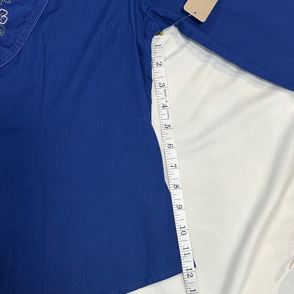 Western Floral Embroidered Country Button-Down Shirt in Blue-  Cowgirl- NWT - Picture 10 of 13